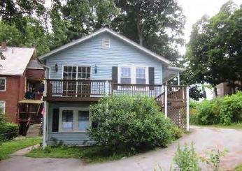 81 Off Hamilton Str, Southbridge, MA 01550 