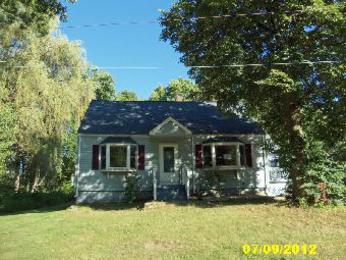 7 Neptune St, Tewksbury, MA 01876 