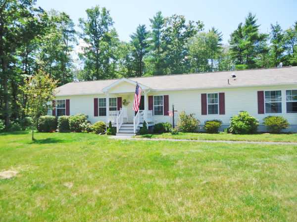 1808 Lantern Lane, Middleborough, MA 02346 