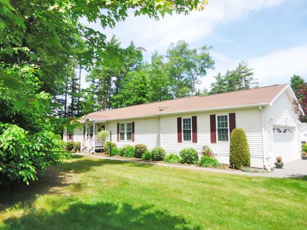 802 Crystal Way, Middleborough, MA 02346 