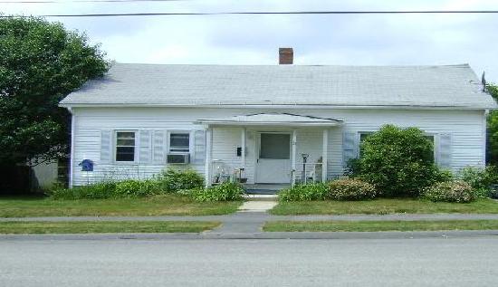 31 Green Street, Dudley, MA 01571 