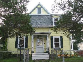 21 Wyoming Avenue, Malden, MA 02148 