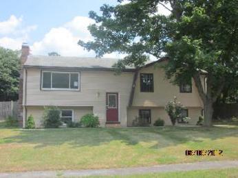 13 Lincolnshire Dri, Haverhill, MA 01835 