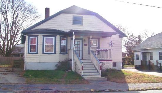 46 Slocum Street, Acushnet, MA 02743 