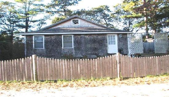 19 Melix Avenue, Plymouth, MA 02360 