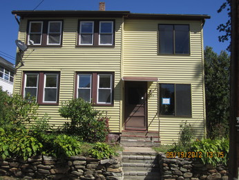 93 Ash St, Gardner, MA 01440 