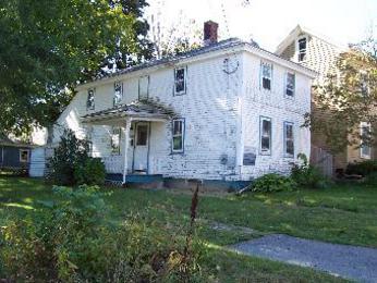 14 School St, Barre, MA 01005 