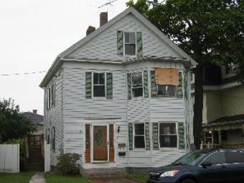 17 Middle St, Gloucester, MA 01930 