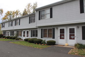 10 Greenwood St Unit F, Westfield, MA 01085 