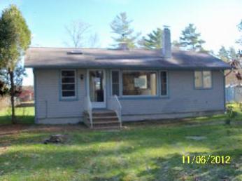 4 Katherine St, Acushnet, MA 02743 