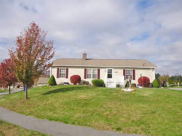 6204 Oak Point Drive, Middleborough, MA 02346 