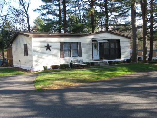 33 2nd Avenue, Westfield, MA 01085 