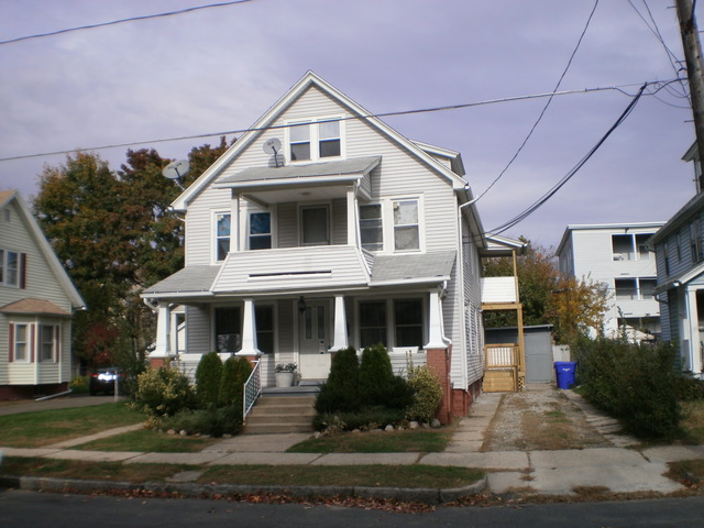 31 Parkside St, Springfield, MA 01104 