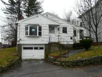 16 Farrington St, Brockton, MA 02301 