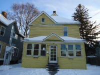 8 Highland Ave, Holyoke, MA 01040 