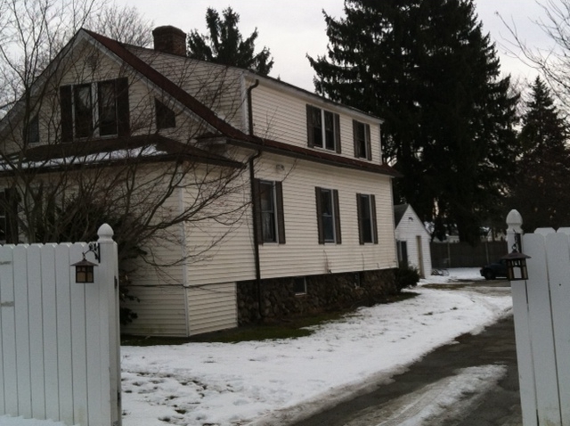 11 Rydberg Terrace, Worcester, MA 01607 