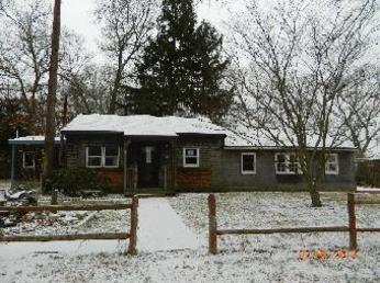 8 Martelle Street, Acushnet, MA 02743 