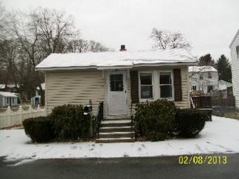 114 Gerrish Ave, Dracut, MA 01826 