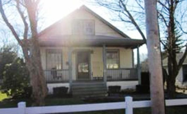 32 King Place, East Bridgewater, MA 02333 