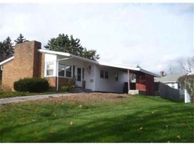 28 Tarrytown Ln, Worcester, MA 01602 