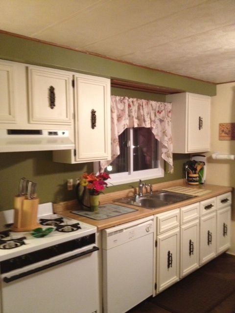 15 Debbie Lane, Raynham, MA 02767 