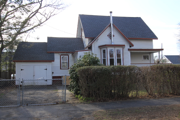 20 Bush St, Westfield, MA 01085 