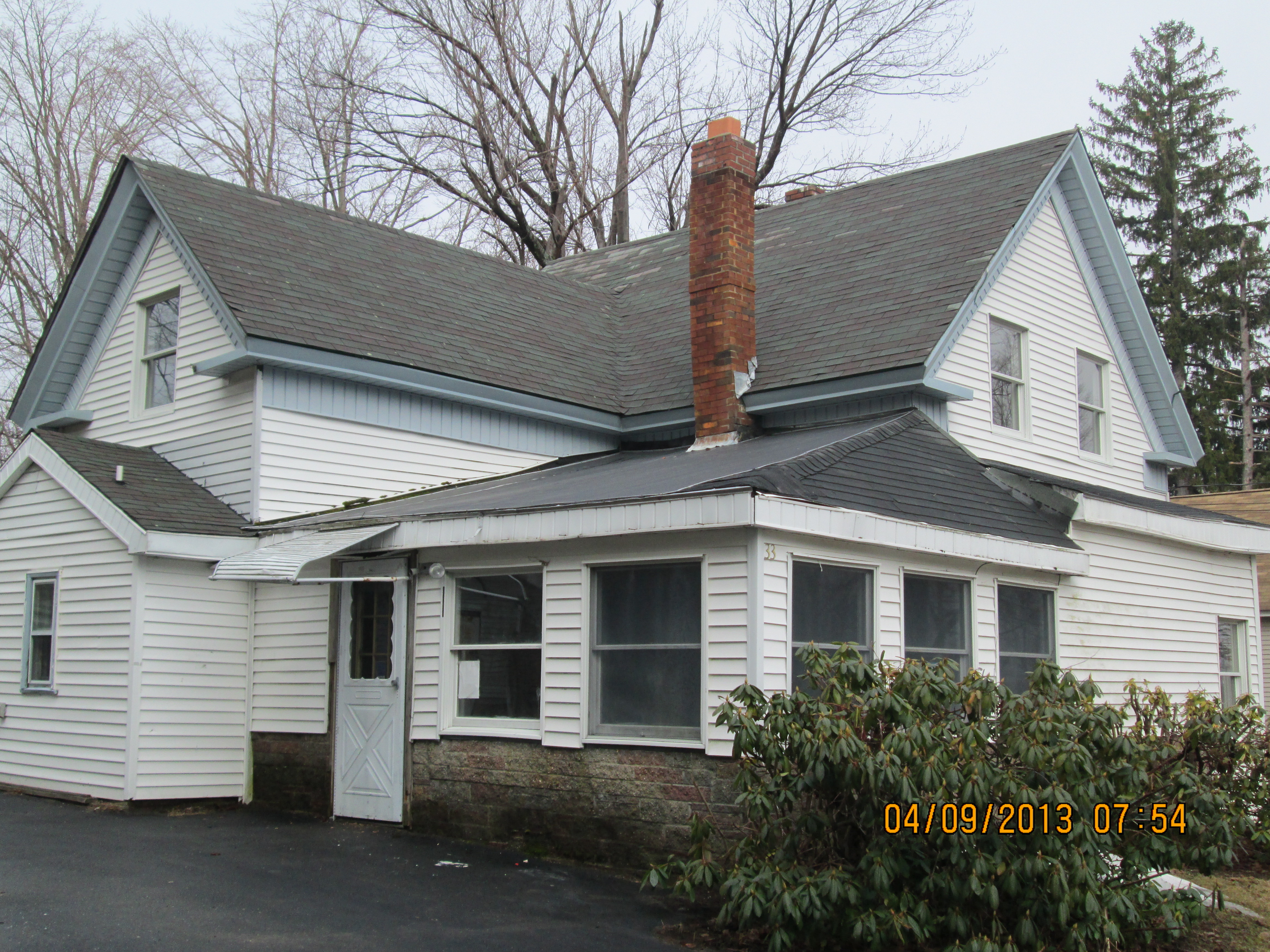 33 School House Rd, Templeton, MA 01438 