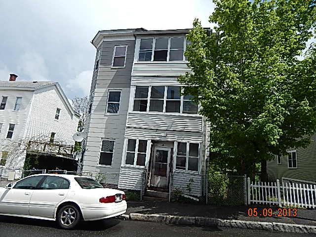 91 Penn Ave, Worcester, MA 01604 