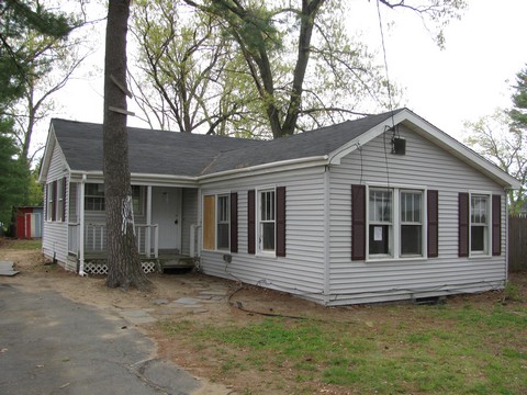 100 Parkerview St, Springfield, MA 01129 