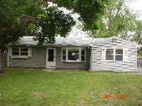 13 Treetop Ave, Springfield, MA 01118 