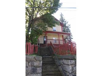 16 Prospect St, Athol, MA 01331 