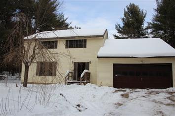 3 Chestnut St, Pepperell, MA 01463 