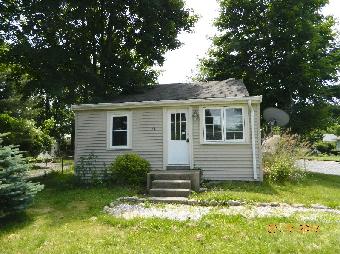 45 Farmfield St., Fairhaven, MA 02719 