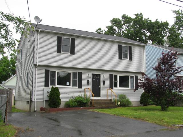59-61 Laurence St, Springfield, MA 01104 