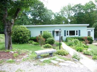 44 Susan Parkway, Uxbridge, MA 01569 