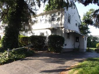 288 Fairmount Ave, Hyde Park, MA 02136 