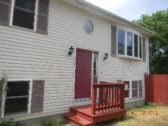 102 Vestal St, Fall River, MA 02720 