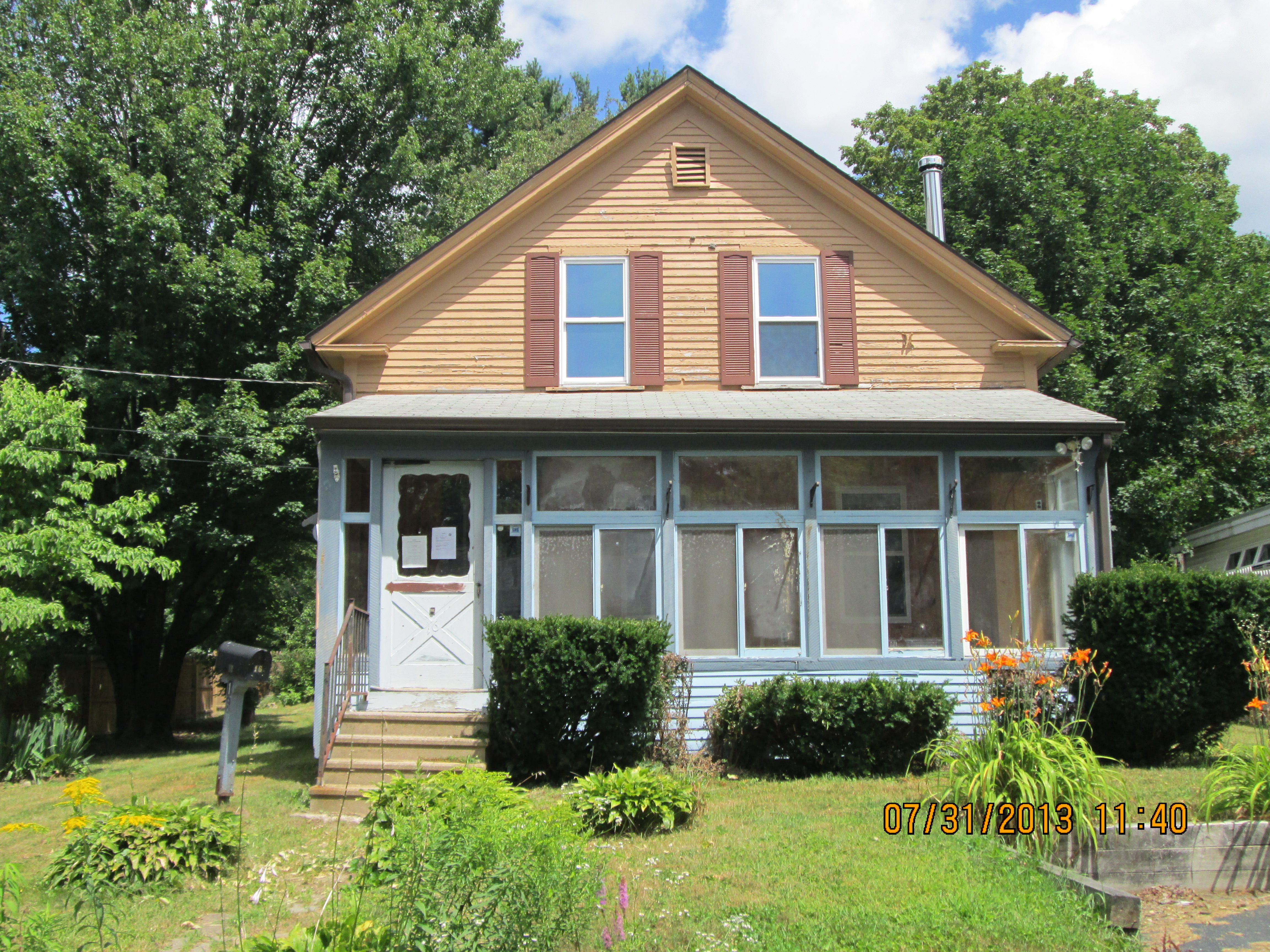 16 Cedar St, Winchendon, MA 01475 