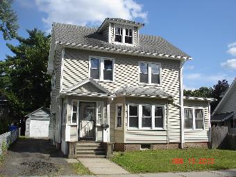 107 Phoenix Terr, Springfield, MA 01104 