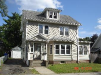 107 Phoenix Terr, Springfield, MA 01104 