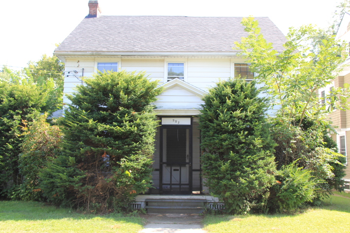 983 Sumner Ave, Springfield, MA 01118 