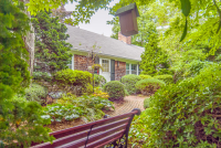 51 Pine Ln, Barnstable, MA 02630 