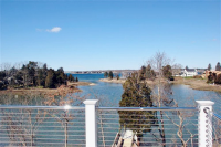 14 Warren Rd, Buzzards Bay, MA 02532 