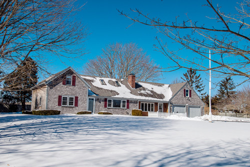 454 Scudder Ave, Hyannis Port, MA 02647 