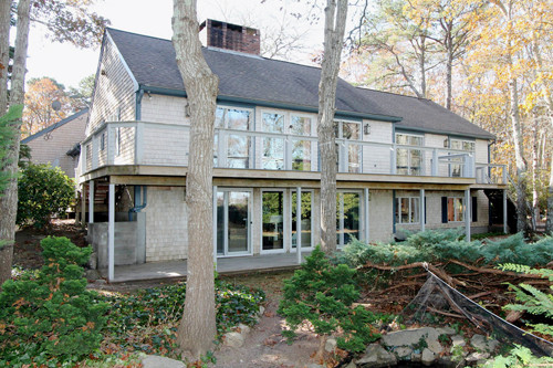 505 Scraggy Neck Rd, Cataumet, MA 02534 