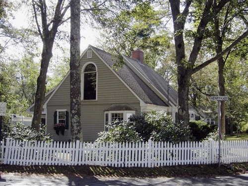 32 Park Ave, Centerville, MA 02632 