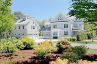 28 Flat Pond Cir, Mashpee, MA 02649 
