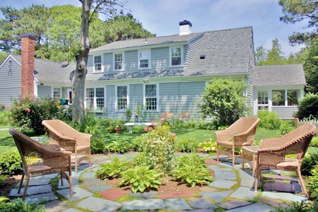 109 South St, South Yarmouth, MA 02664 