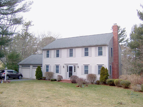 9 Friendship Ln, Monument Beach, MA 02553 