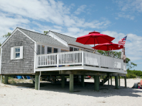 299 Harbor Point Rd, Cummaquid, MA 02637 